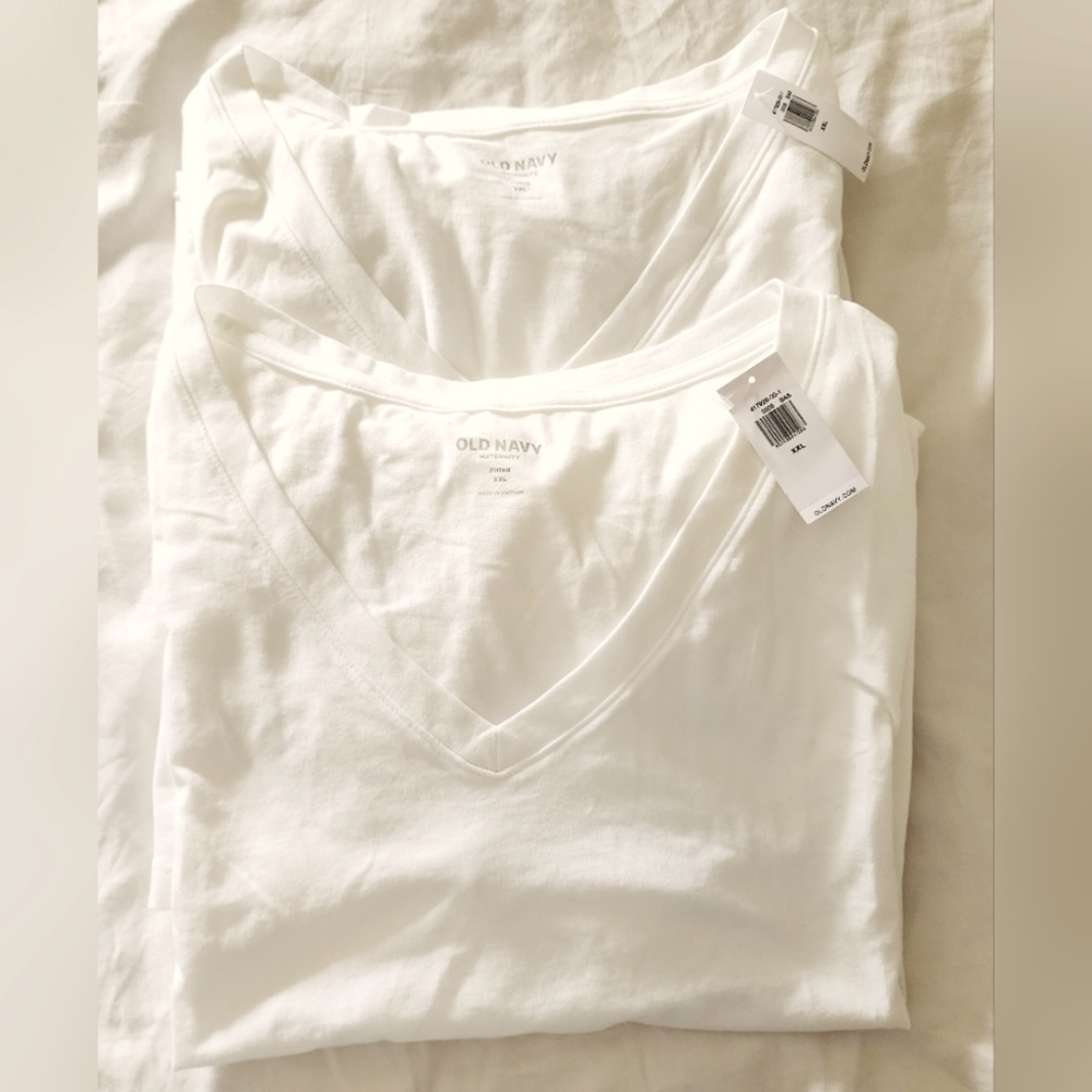 Set of 2 Old Navy, V-neck Maternity Tees, XXL